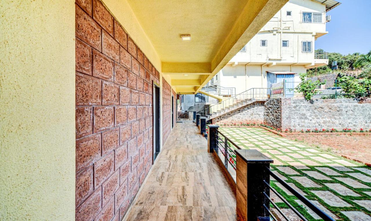 Aditya Hill View Inn ماهاباليشوار المظهر الخارجي الصورة
