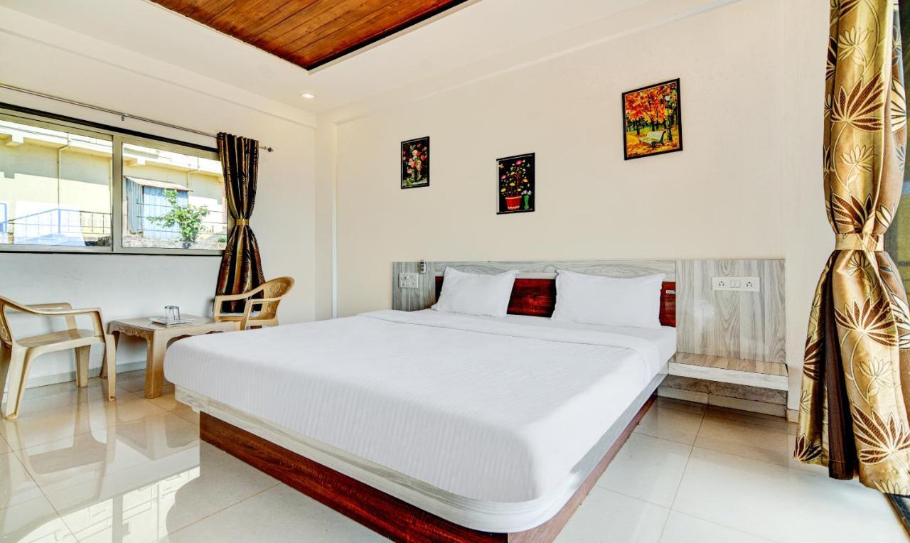 Aditya Hill View Inn ماهاباليشوار المظهر الخارجي الصورة
