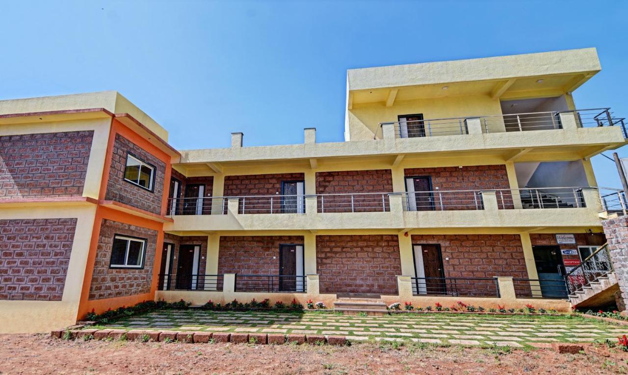 Aditya Hill View Inn ماهاباليشوار المظهر الخارجي الصورة